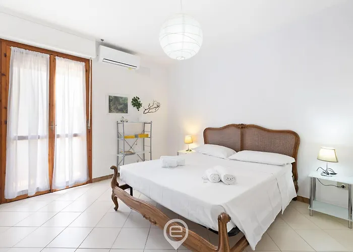 2 Balconies Apartman *